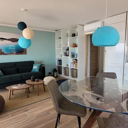 1 Bed With Sea Views 公寓 昂蒂布