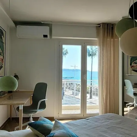 Διαμέρισμα 1 Bed With Sea Views Αντίμπ